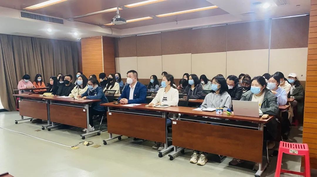 紅領(lǐng)·青春黨建丨集團各級公司認(rèn)真觀看黨的二十大開幕式 學(xué)習(xí)會議精神(圖1) 1-23022210134S28.jpg